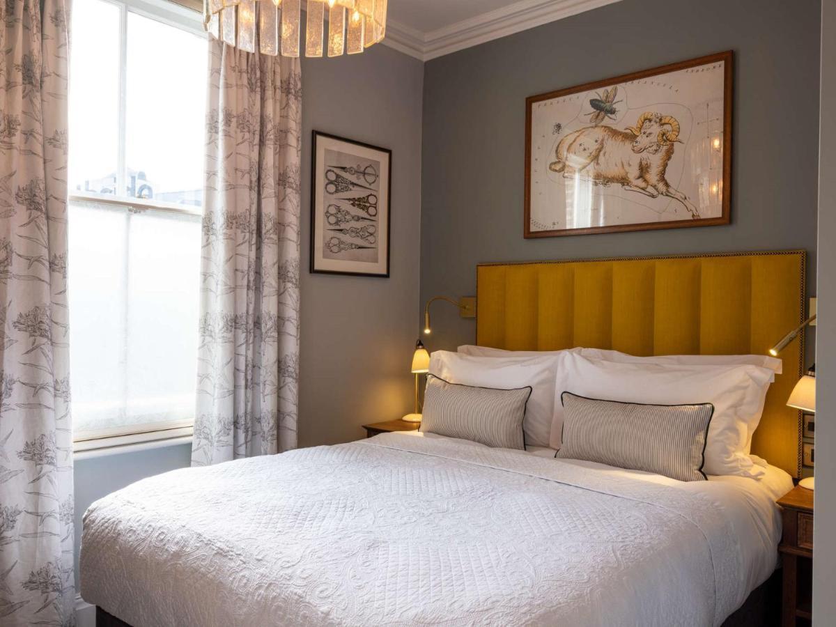 Spread Eagle Hotel London Exterior photo