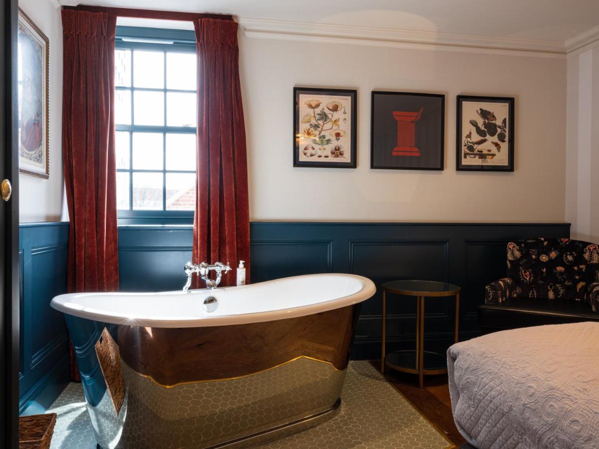 Spread Eagle Hotel London Exterior photo